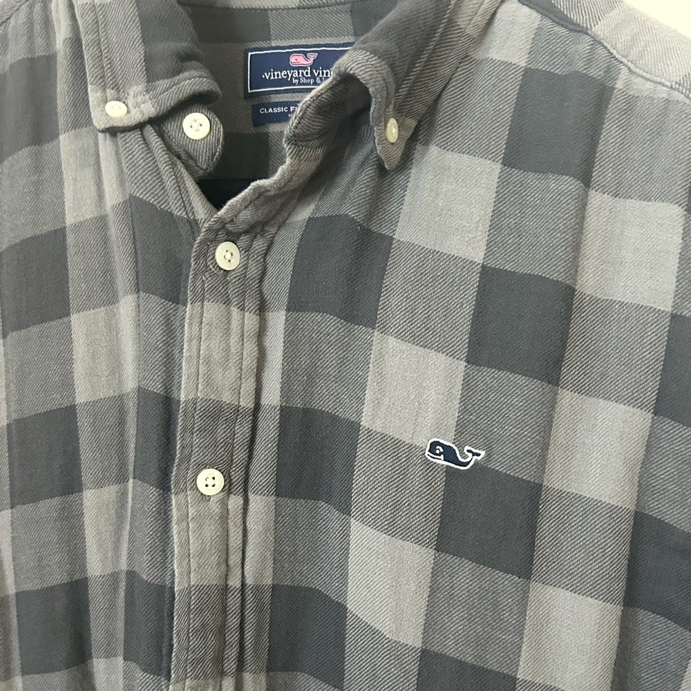 Vineyard Vines Men’s XL Classic Fit Whale Flannel Shirt - Picture 2 of 7